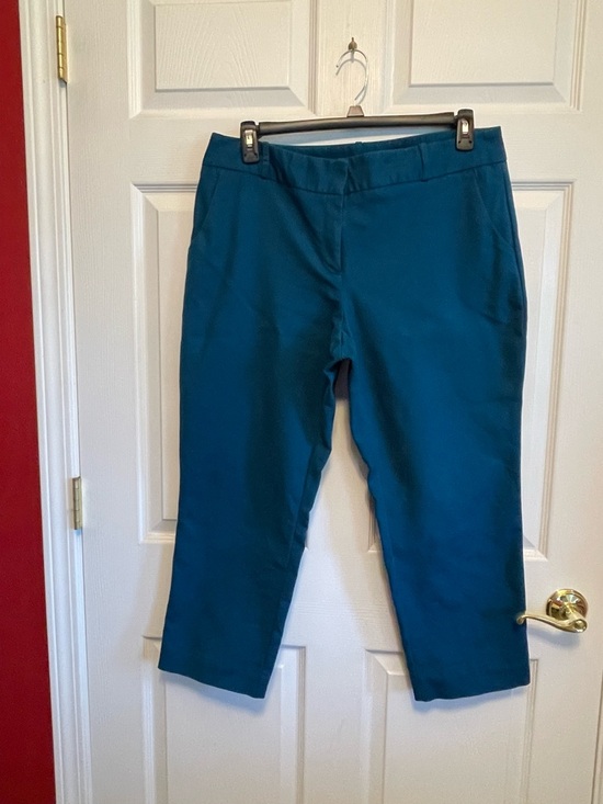 Worthington Pants - Worthington Teal Curvy Fit Capris